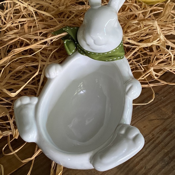 Pottery Barn Whimsical White Glazed Stoneware Bunny Figure and Bunny Bowl 🐇 - Picture 13 of 17